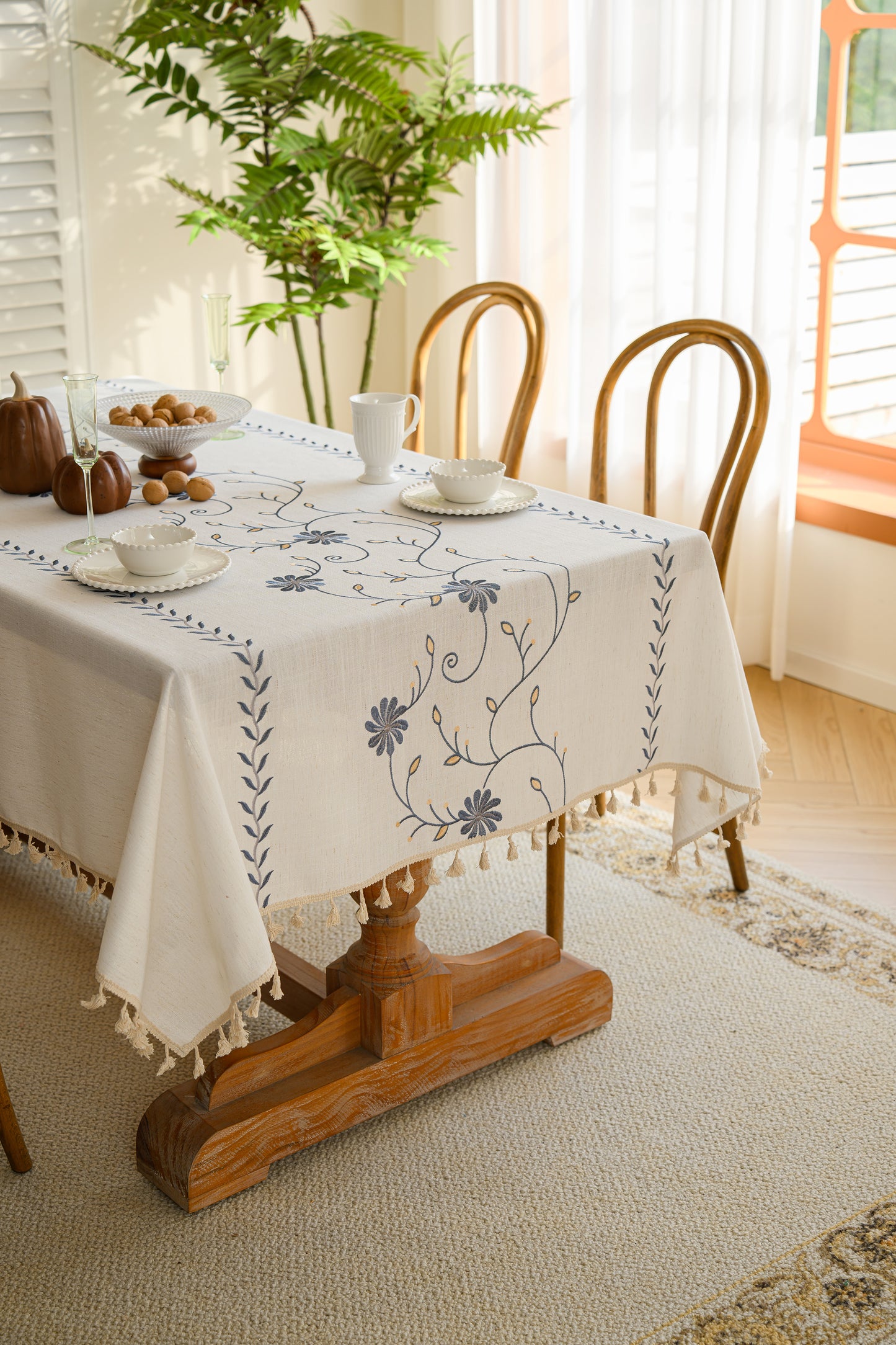 Blue Daisy Vine Embroidered Cotton-Linen Tablecloth